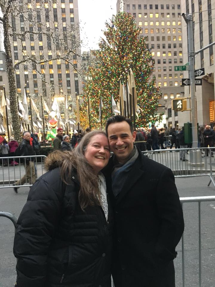 r. Louis J. Papa, and his wife, Susan, visit the Christmas tree at Rockefeller Center in New York City last December.