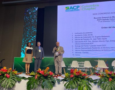 Dr. Allende Vigo with ACP Colombia Chapter Governor Dr. Eugenio Matijasevic and Laureate Awardee Dr. Jairo Roa